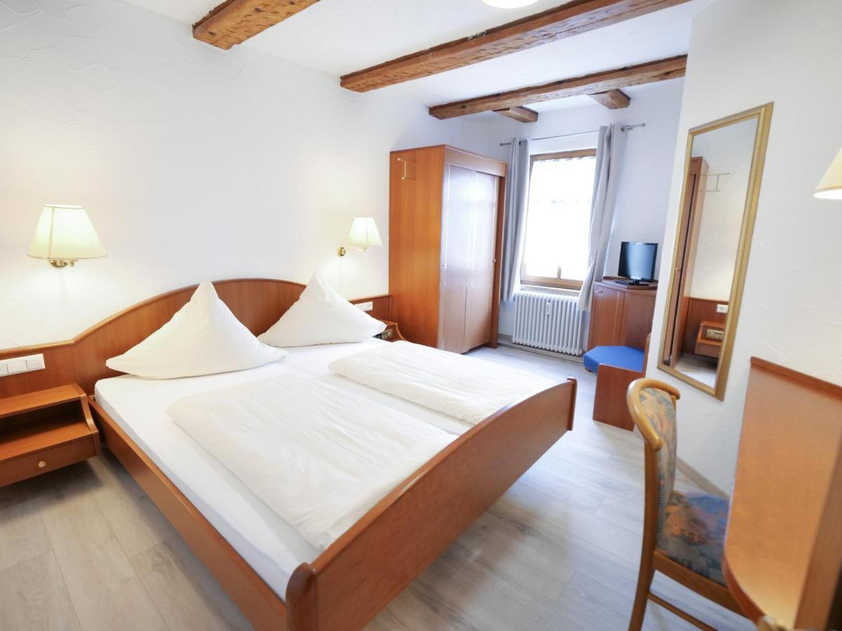 Hotel Adler Zimmern ob Rottweil Exterior foto